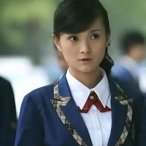 吃瓜网红高清头像男,揭秘吃瓜网红高清头像男生背后的故事  第1张